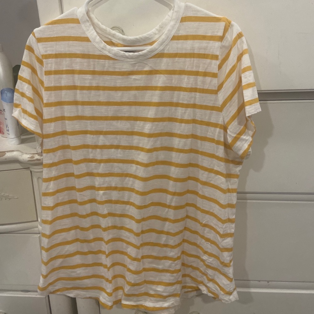 old navy yellow/white striped t-shirt